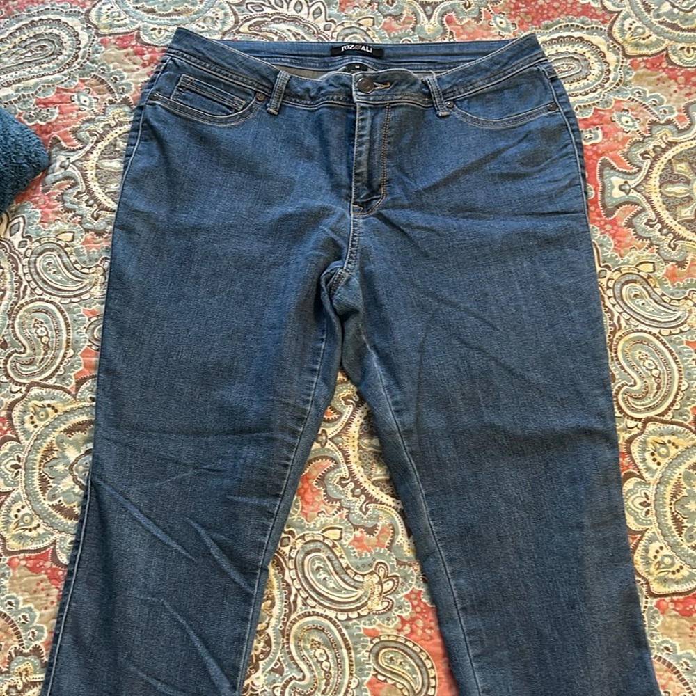Roz & Ali Womens Jeans sz 14